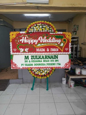 Papan Bunga di Taban Jambe